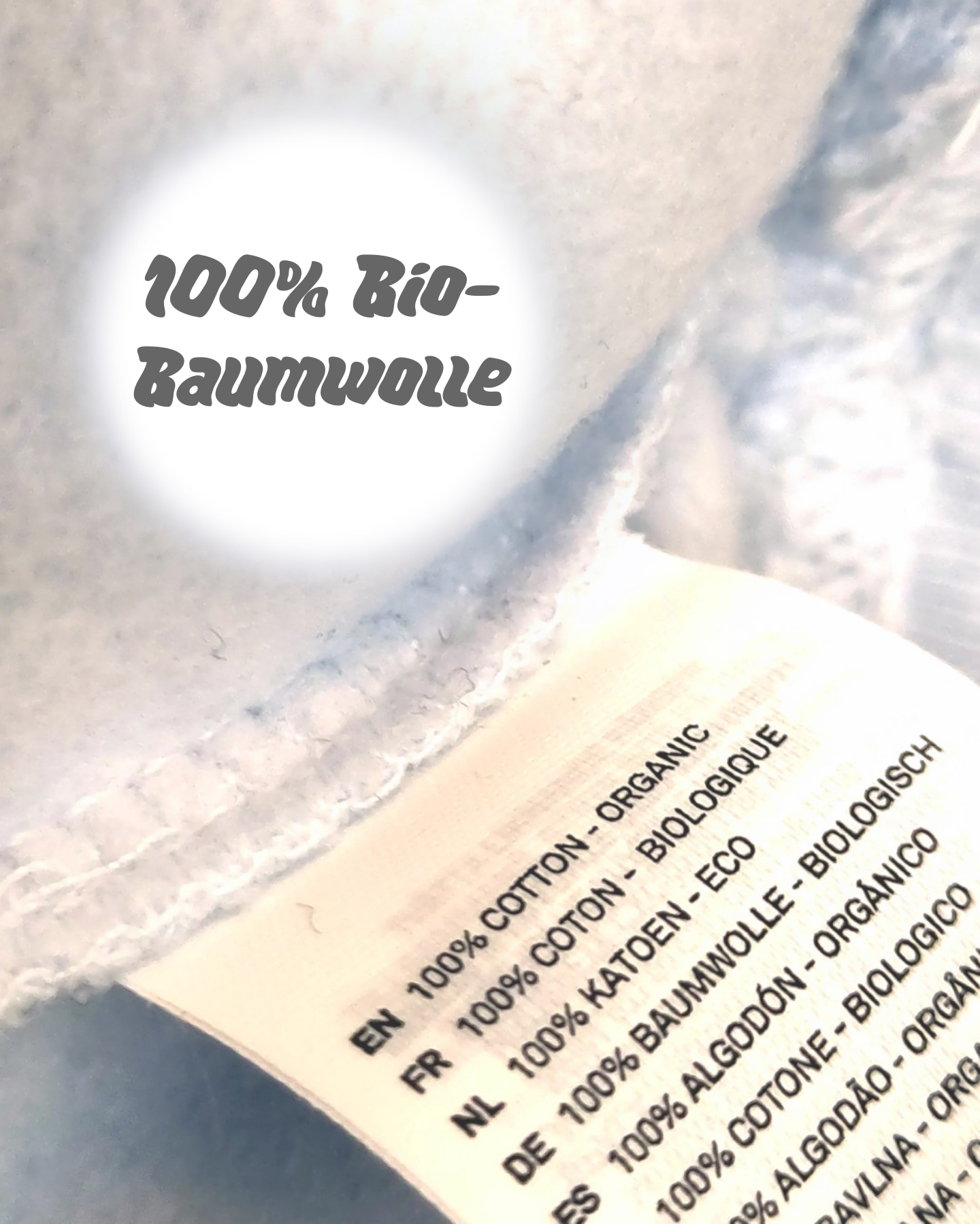 Sweater detail of 100% Cotton - Organic